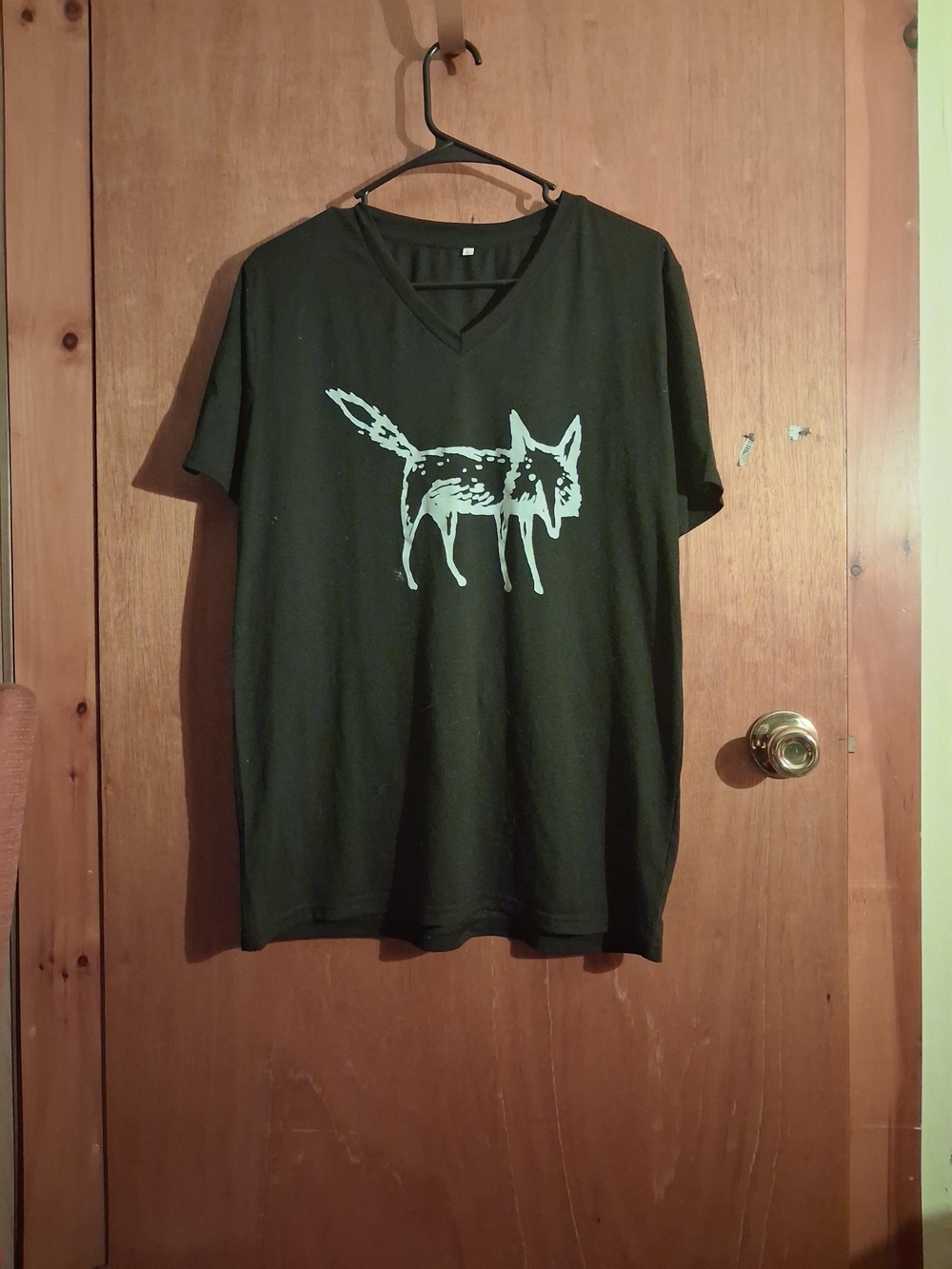 Black V-Neck Fox Graphic T-Shirt NWOT